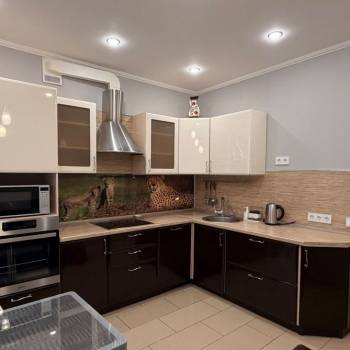 Сдается 2-х комнатная квартира, 57 м²