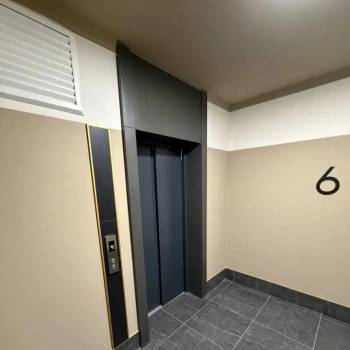 Продается 1-комнатная квартира, 40 м²