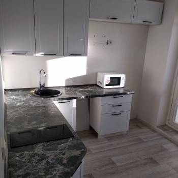 Продается 1-комнатная квартира, 37 м²