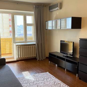 Сдается 1-комнатная квартира, 42,9 м²