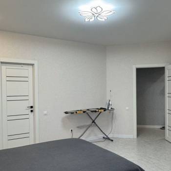 Сдается 1-комнатная квартира, 53 м²